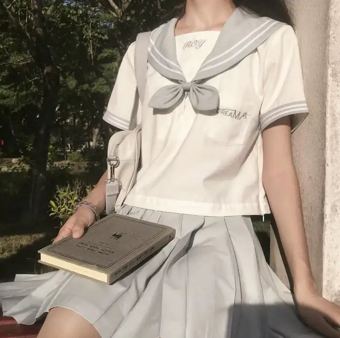 好女两头瞒